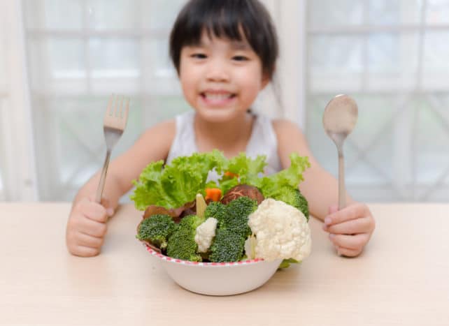 بچوں کے لئے مثالی جسم کے وزن کے لئے صحت مند غذا